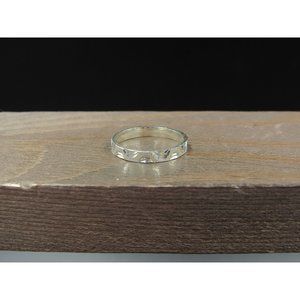 Size 5 Sterling Silver Petite Cool Textured Pattern Band Ring